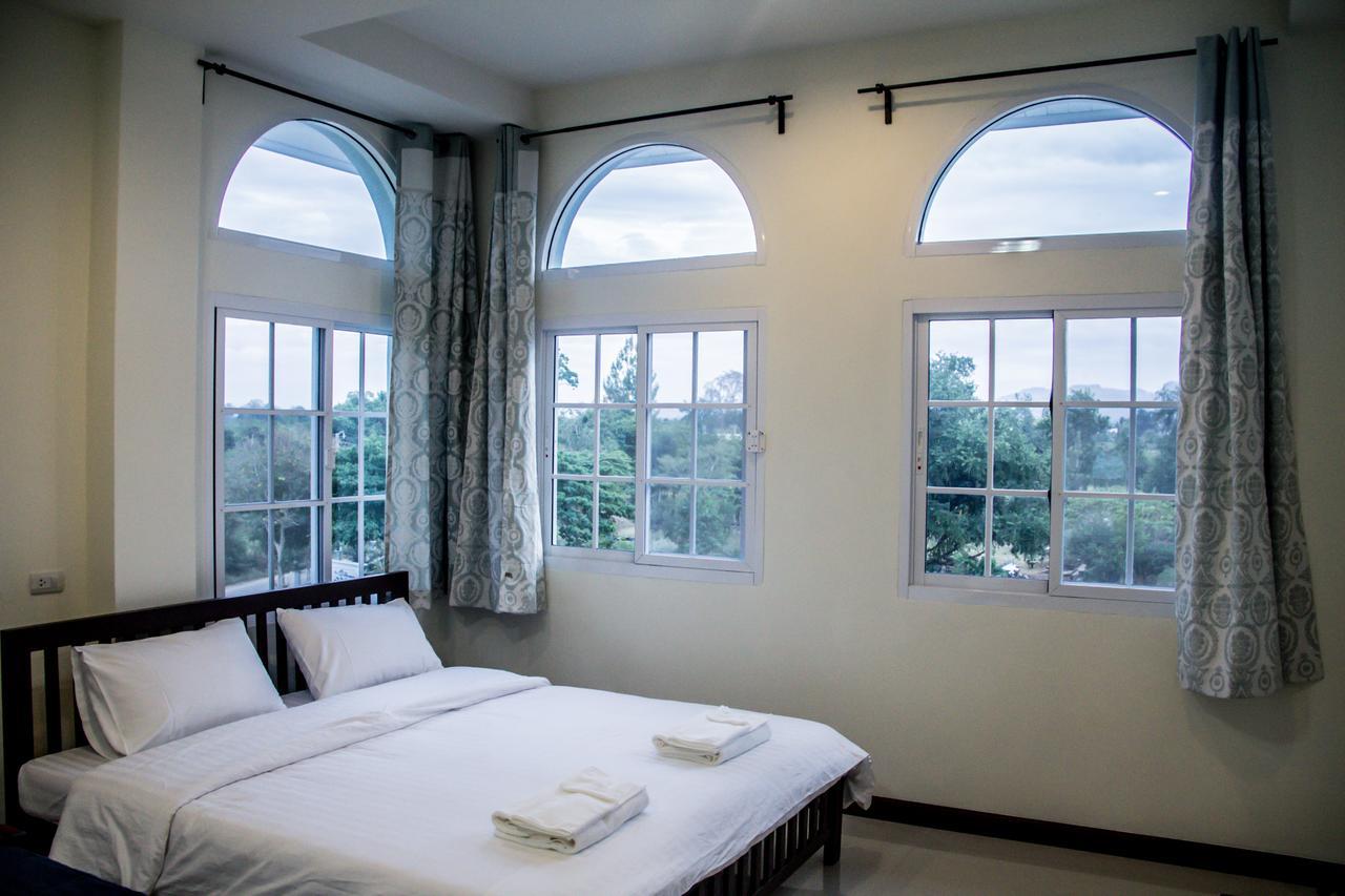 Plern Pitch Residence Pak Chong Buitenkant foto